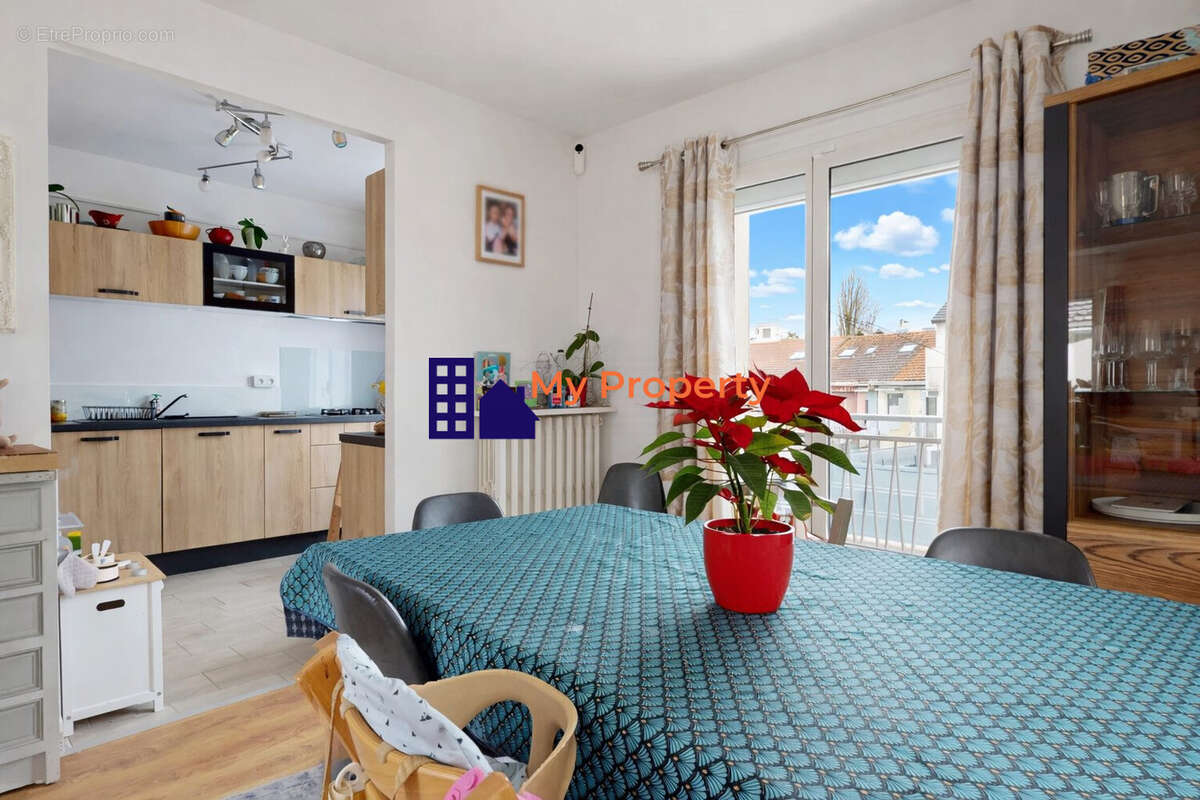 Maison à HOUILLES