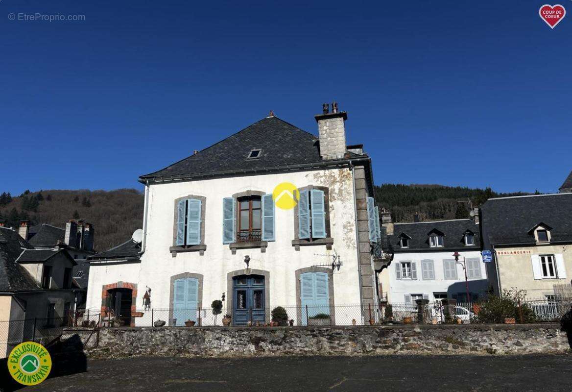 Maison à CONDAT
