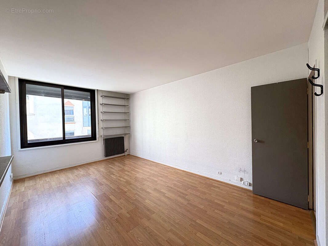 Appartement à SURESNES