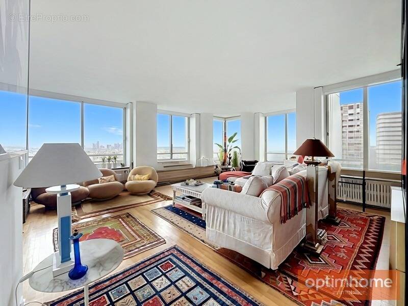 Appartement à PARIS-15E
