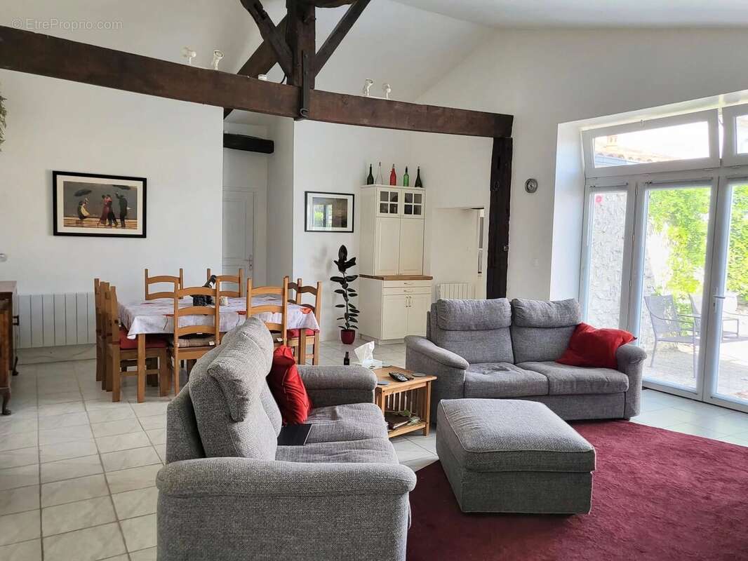 Maison à LOUBES-BERNAC