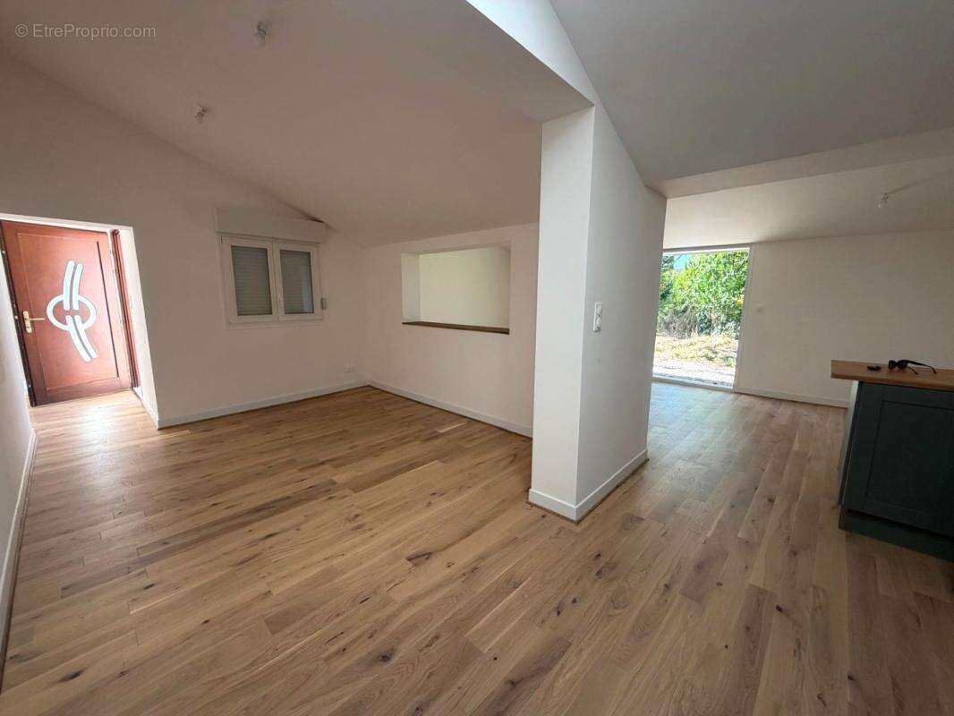 Maison 4 pièces / 94 m² / 189 000 EUR / VIELMUR-SUR-AGOUT - photo 5