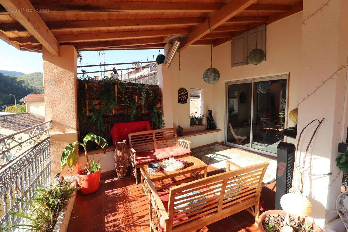 Appartement à L&#039;ESCARENE