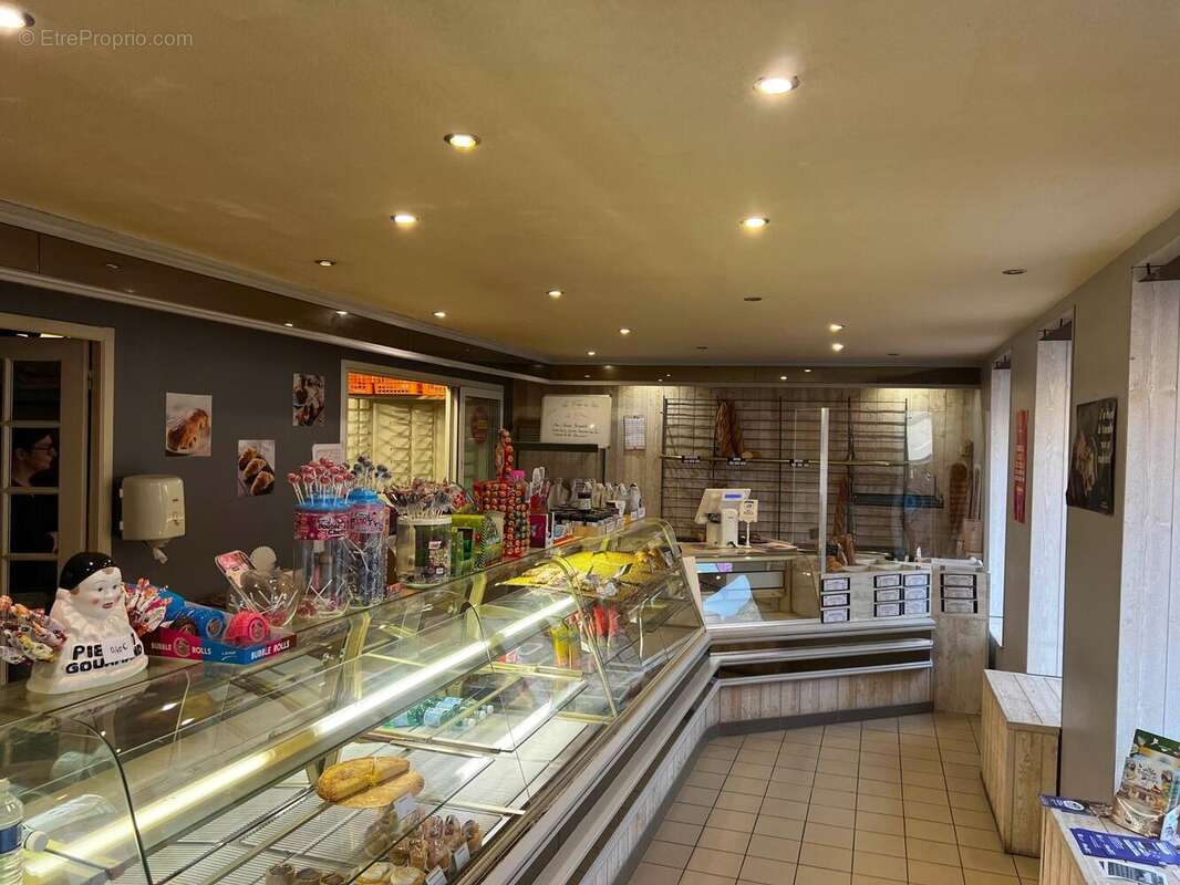 Photo 2 - Commerce à FEGREAC