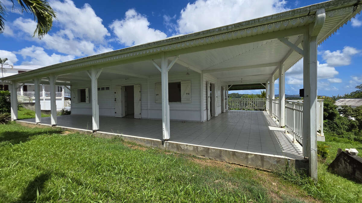 Maison à SAINT-JOSEPH