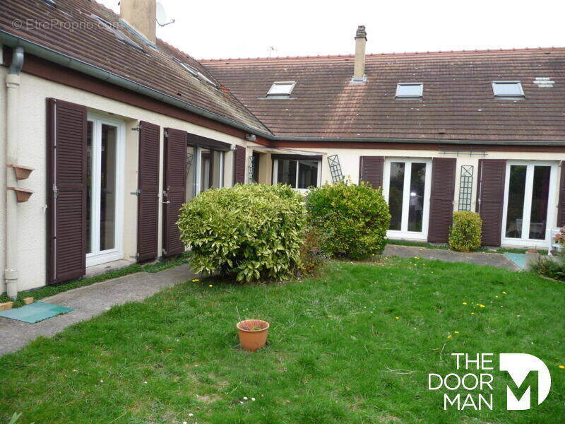 Maison à RAMBOUILLET