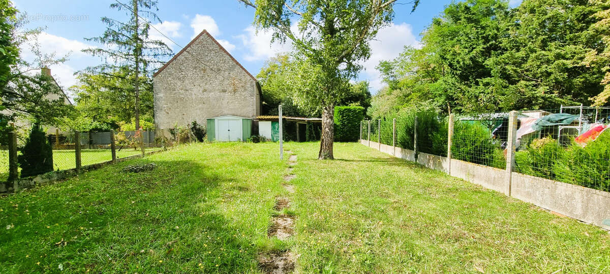 Maison à OUZOUER-LE-DOYEN