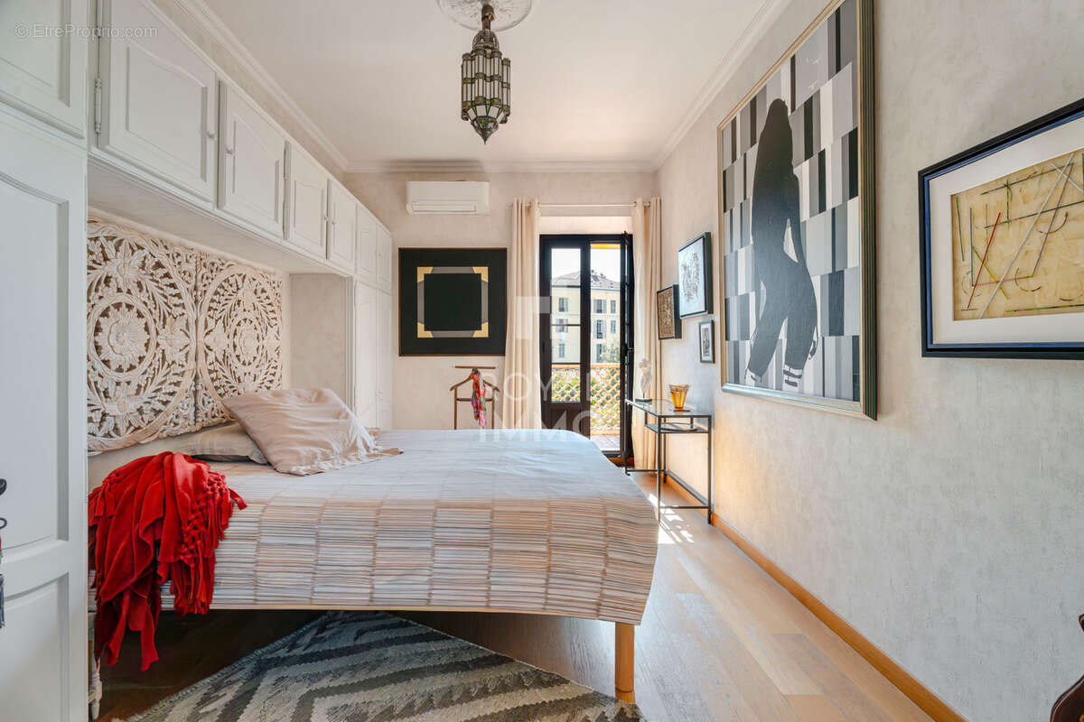 Appartement à HYERES
