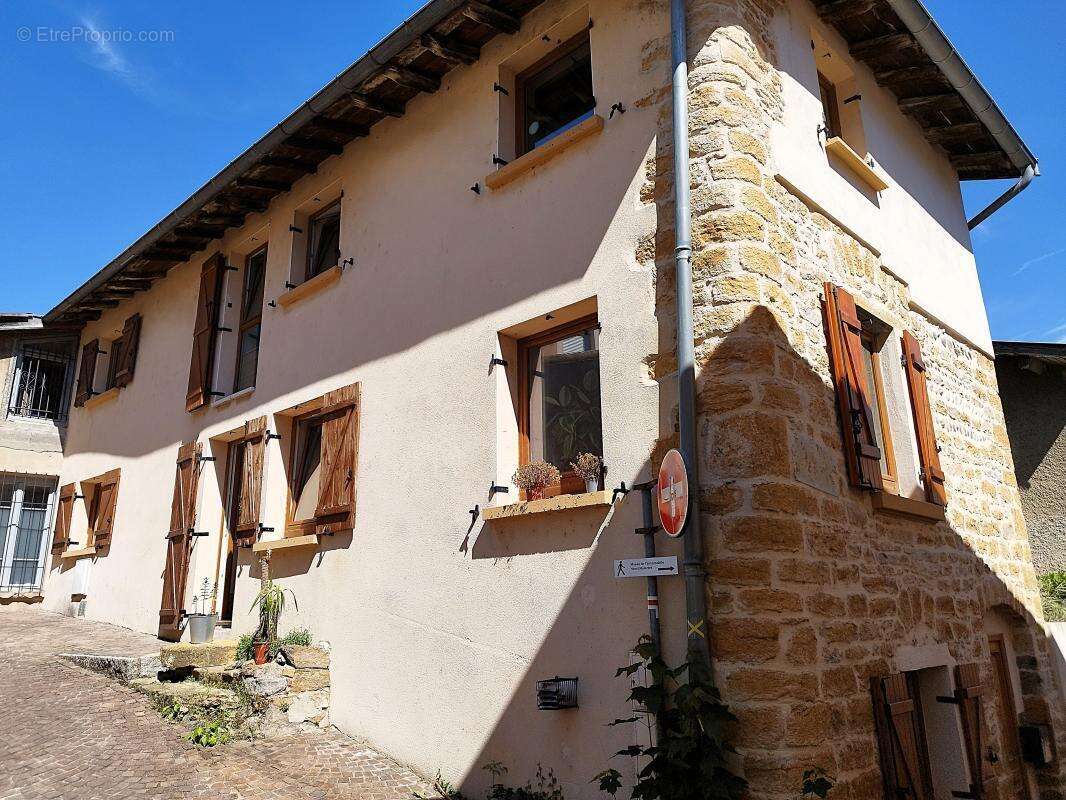 Maison à ROCHETAILLEE-SUR-SAONE