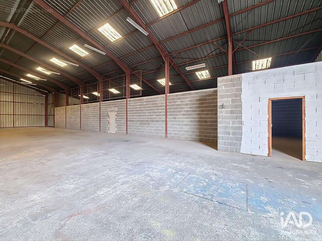 Photo 6 - Commerce à RIMEIZE