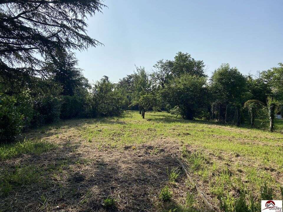 Maison 195 m² à Riorges  - photo 2