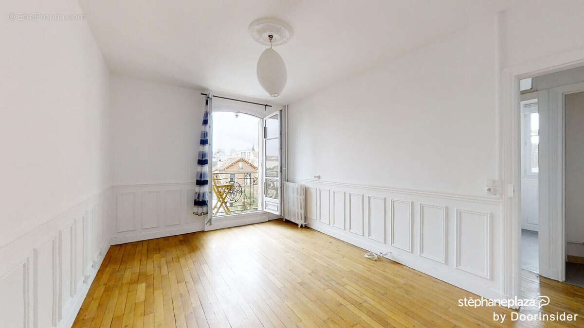 Appartement à LA GARENNE-COLOMBES