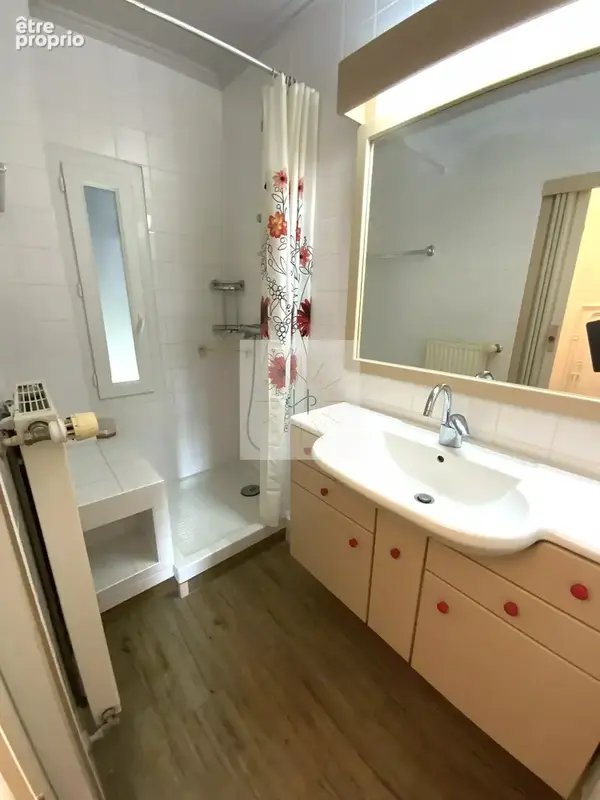 Appartement 5 pièces 78 m² à vendre à Montelimar (26200) - photo 4