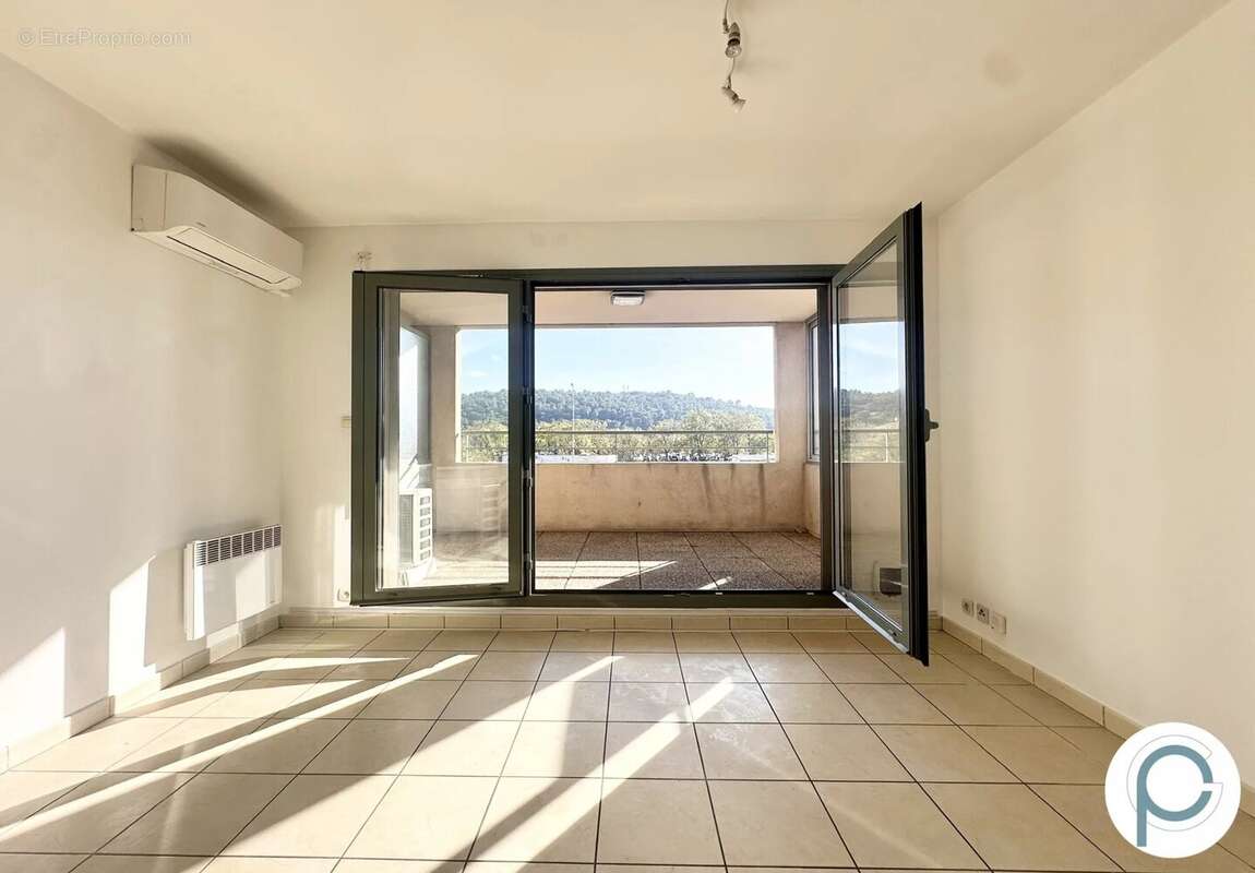 Appartement à SANARY-SUR-MER