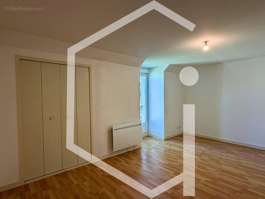 Maison à COSNE-COURS-SUR-LOIRE