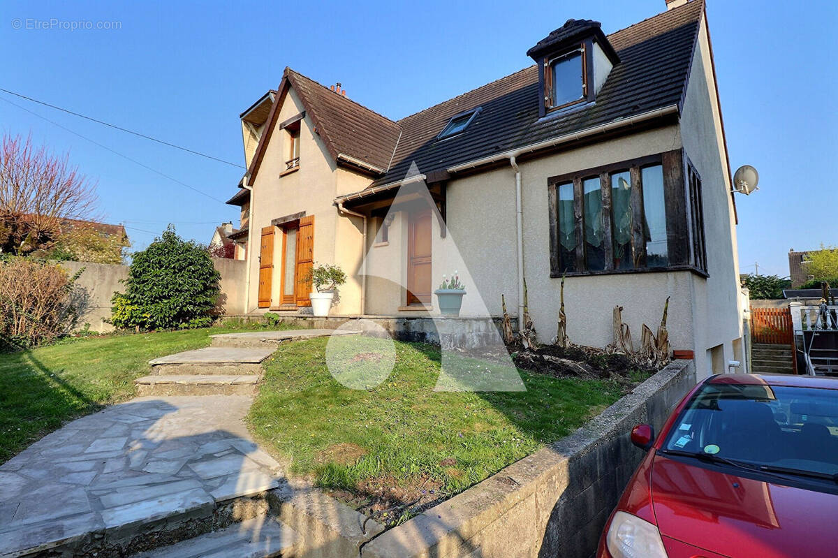 Maison à TAVERNY
