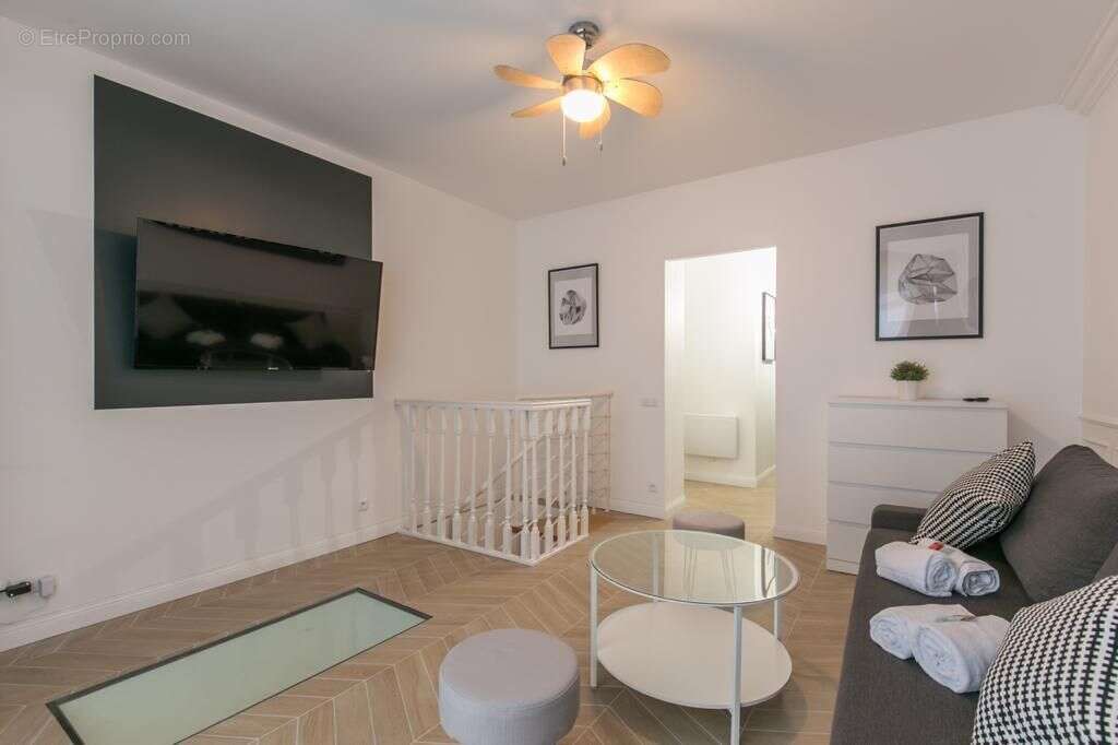 Appartement à PARIS-11E