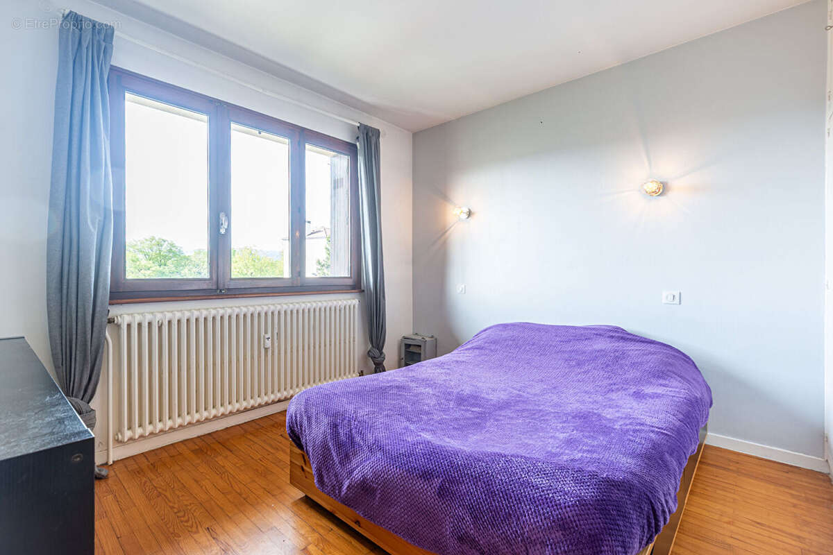 Agence immobiliere laforet - exclusivite - "acacia" - annecy - appartement t2 de 45,66m² - balcon - cave - usage place - dernier - photo 8