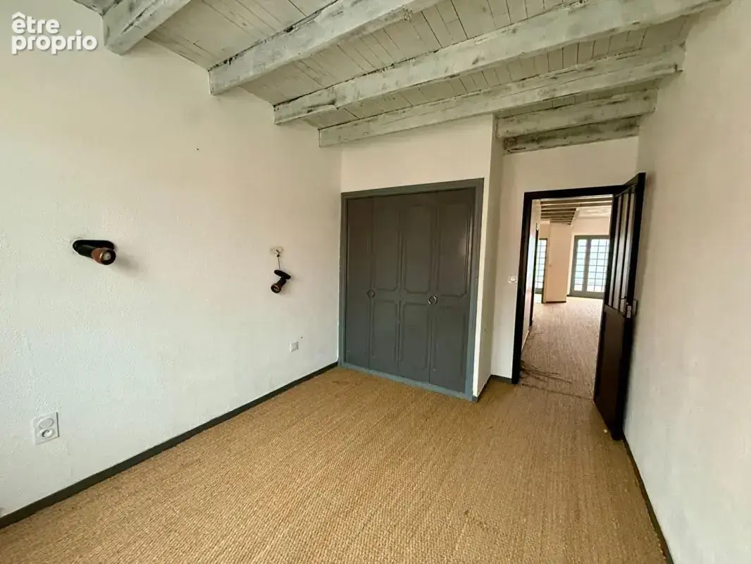 CARCASSONNE quartier des 4 Chemins maison de 220 m² avec terrasse et possibilité mixte habitation commerce - photo 8