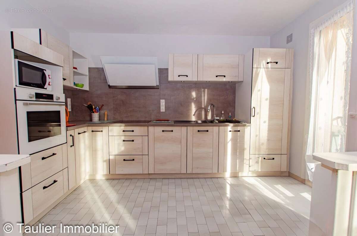 Maison à PONT-EN-ROYANS