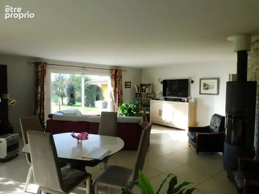Maison 4 pièces 108 m² à vendre à Montendre (17130) - photo 3