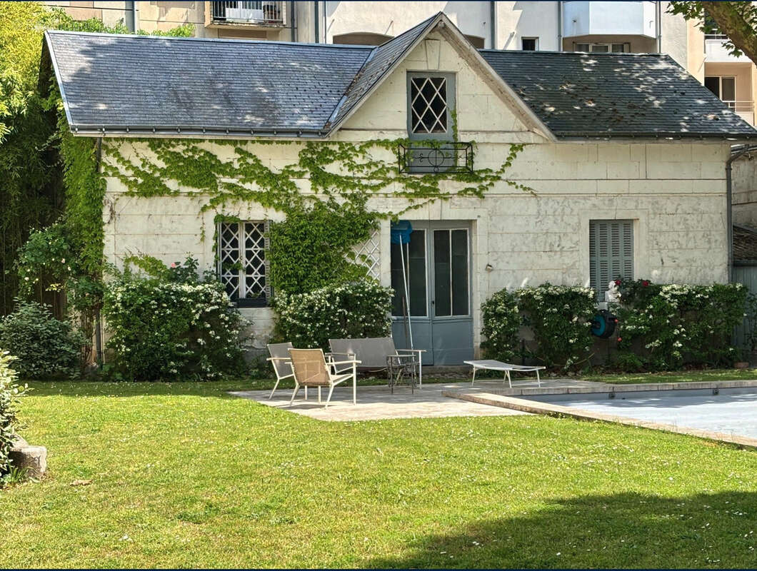 Autre à TOURS