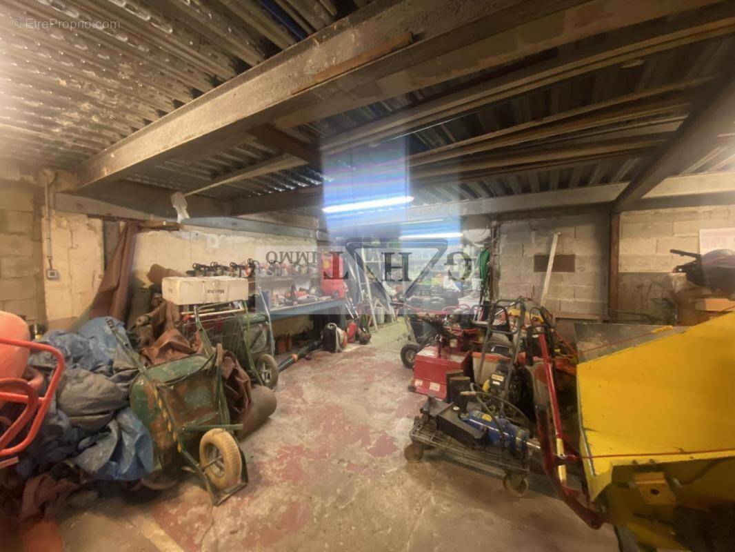 Commerce à FONTENAY-SOUS-BOIS