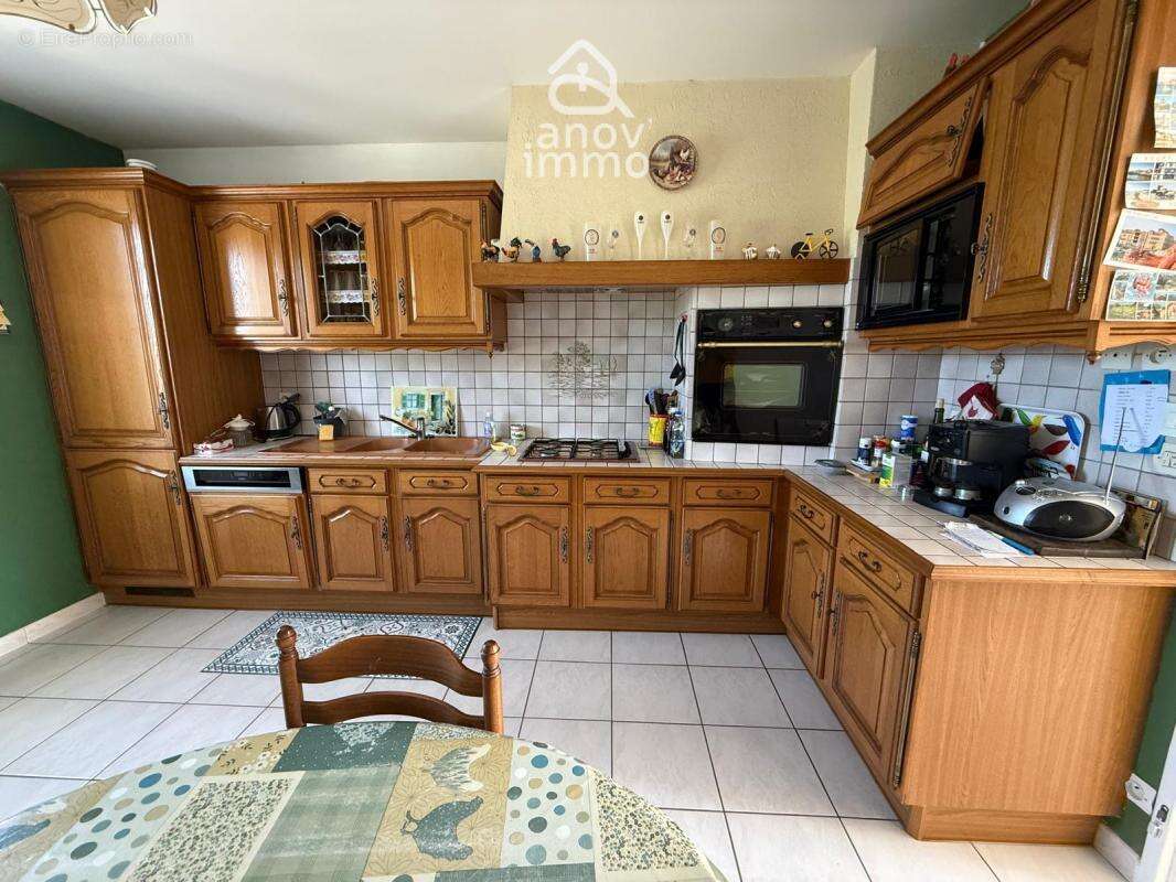 EXCLUSIVITE : Maison 4 chambres St Yrieix sur Charente - gar - photo 4