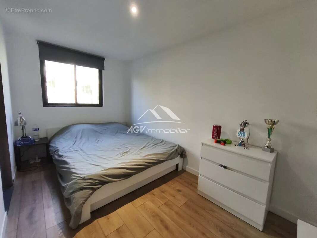 Maison à VEZENOBRES