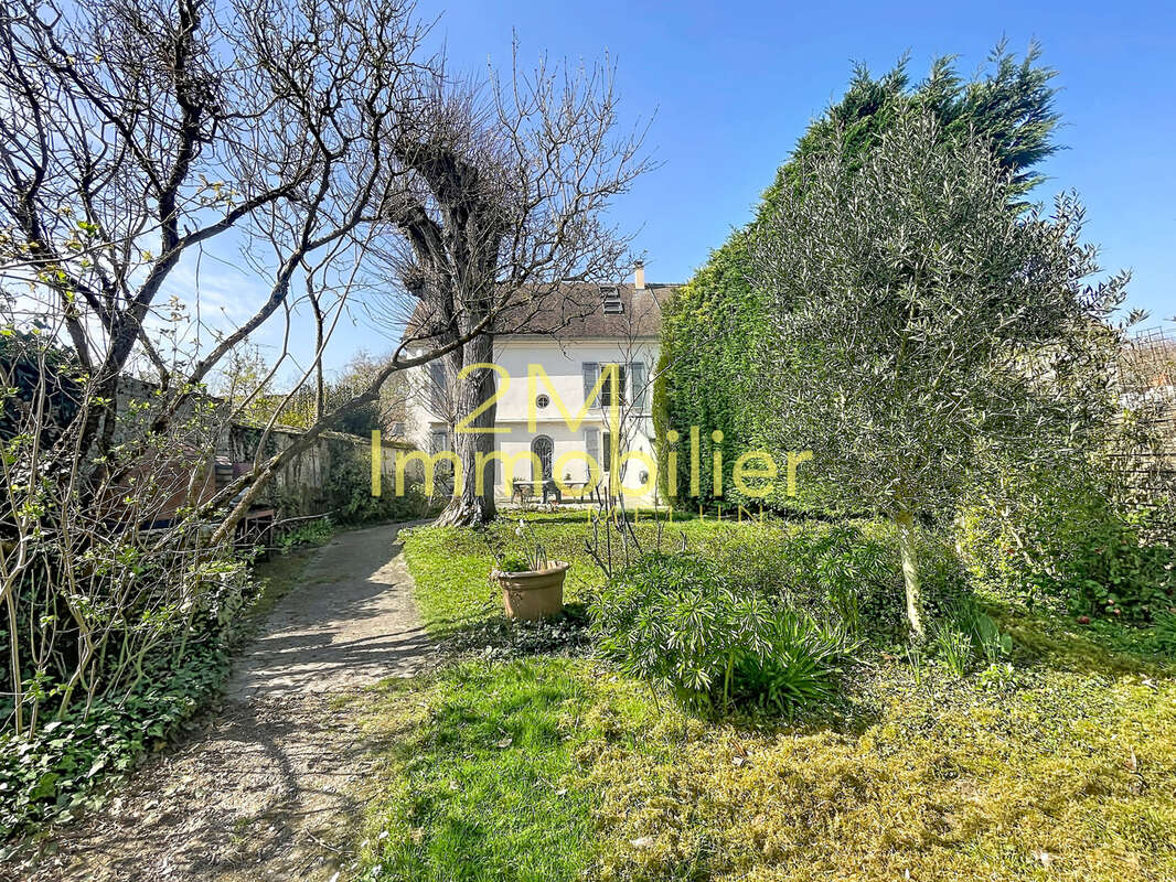 Maison à SAINT-MERY