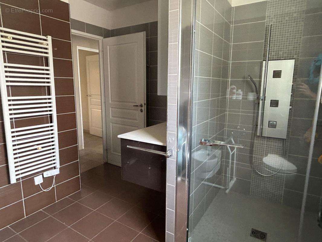 Maison à VAISON-LA-ROMAINE