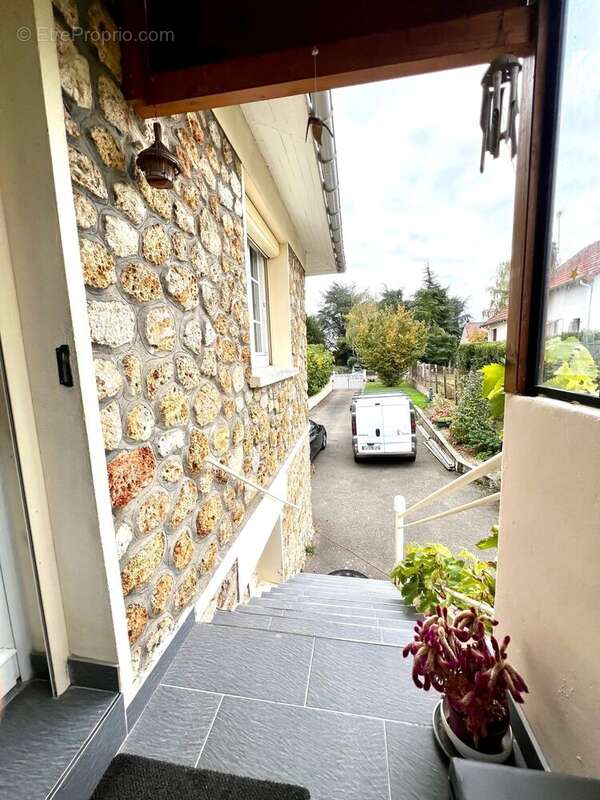 Maison à TOUSSUS-LE-NOBLE