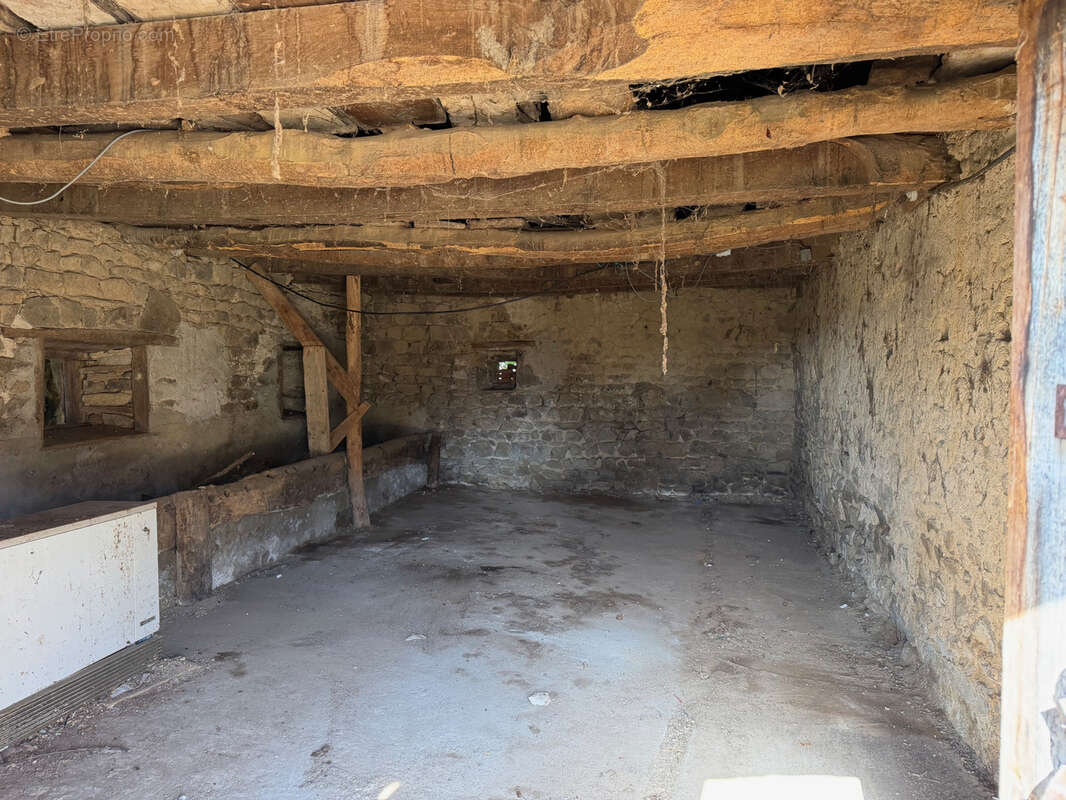 Maison à LA PETITE-MARCHE