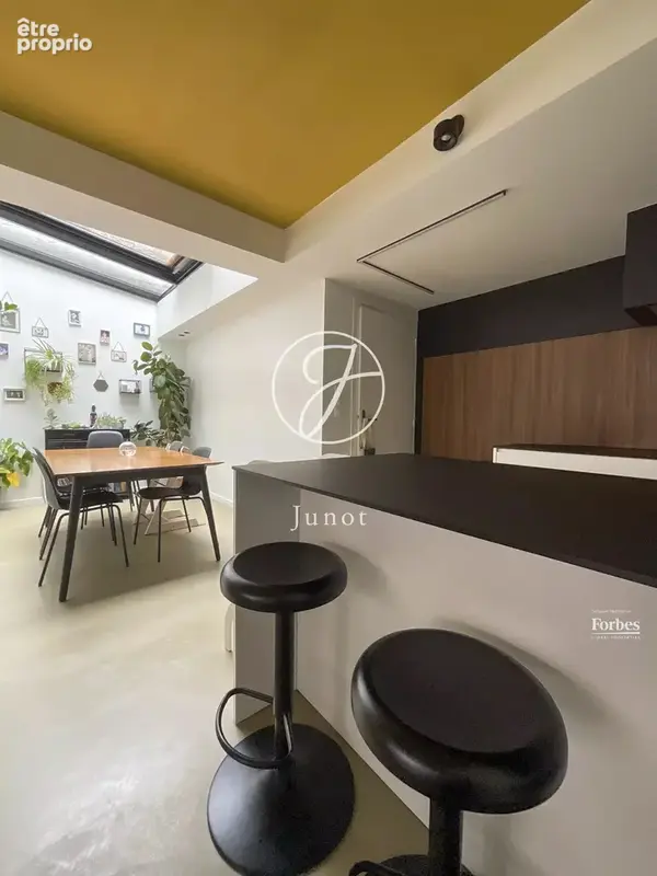 Lille - VIEUX LILLE - Maison -  6 pièces - 138m² - 3 chambres - Terrasse - Bureau - photo 15