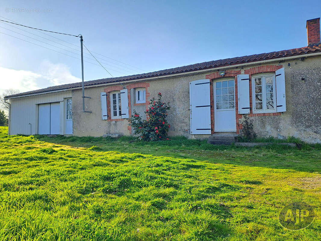 Maison à MACHE