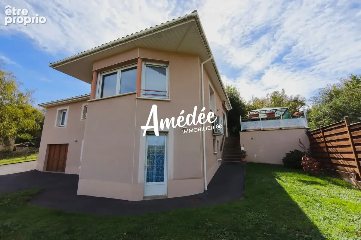 Maison 5 pièces 146 m² à vendre à Saint-Cere (46400) - photo 2