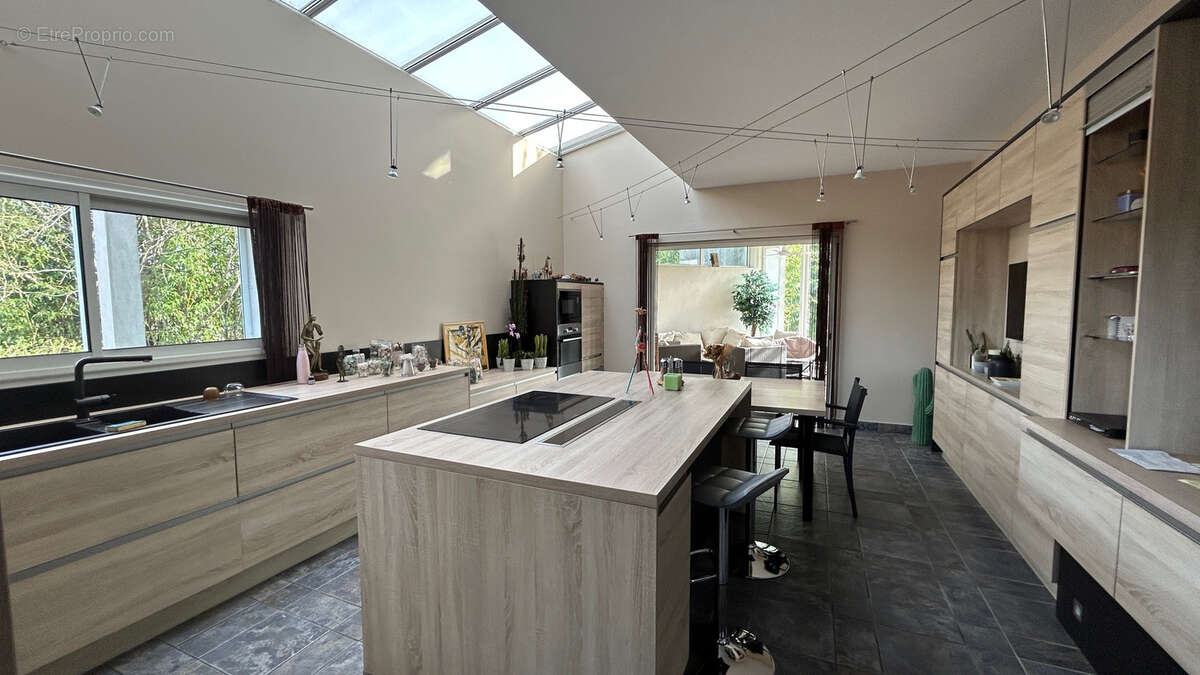 Maison à SAINT-MARTIN-DE-LONDRES