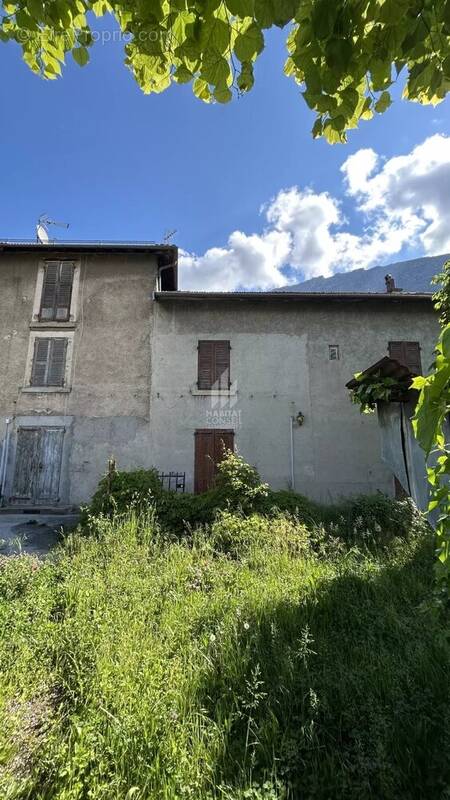 Maison à SAINT-EGREVE