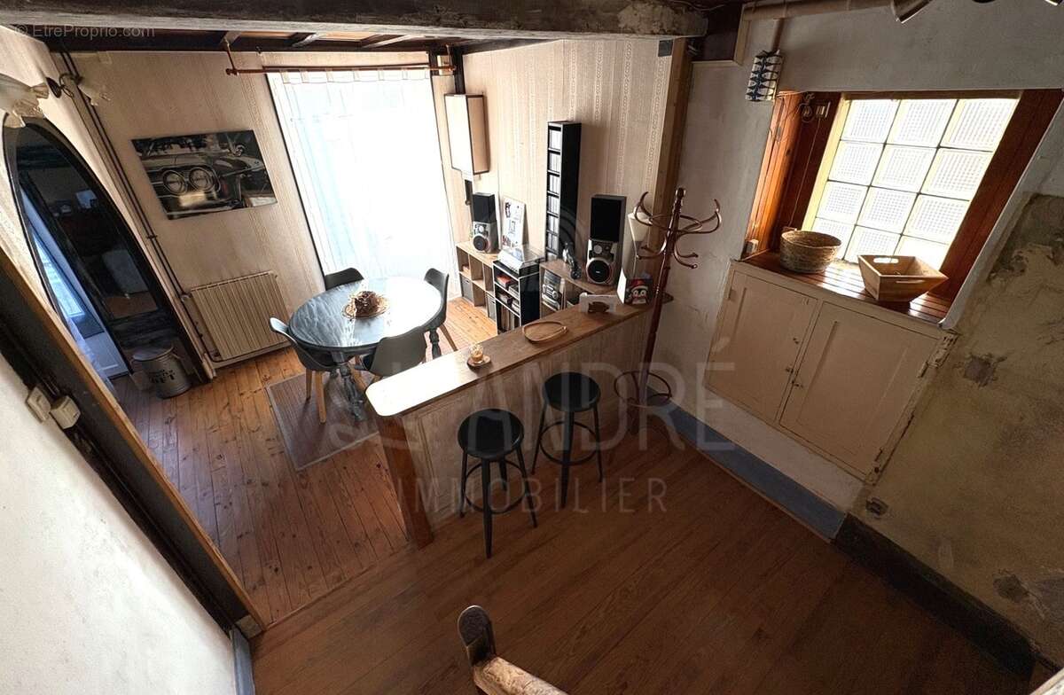 Maison à BEAUREPAIRE