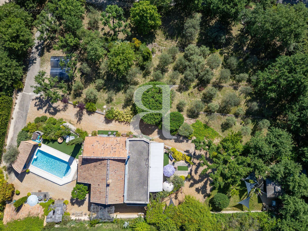 Maison à VAISON-LA-ROMAINE