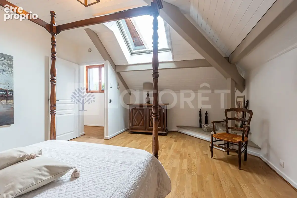 Agence immobiliere laforet - "galanthus" - maison de 136,27m² - terrain de 659m² - garages - piscine - jaccuzzi - dpe d - photo 10