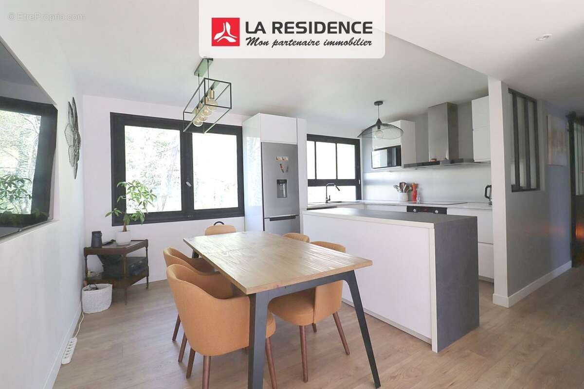 Appartement à VERSAILLES