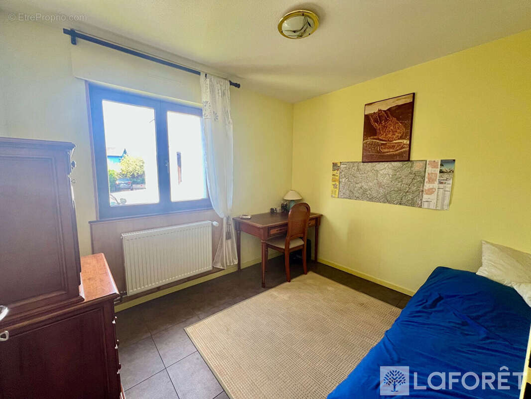 Appartement à THAON-LES-VOSGES