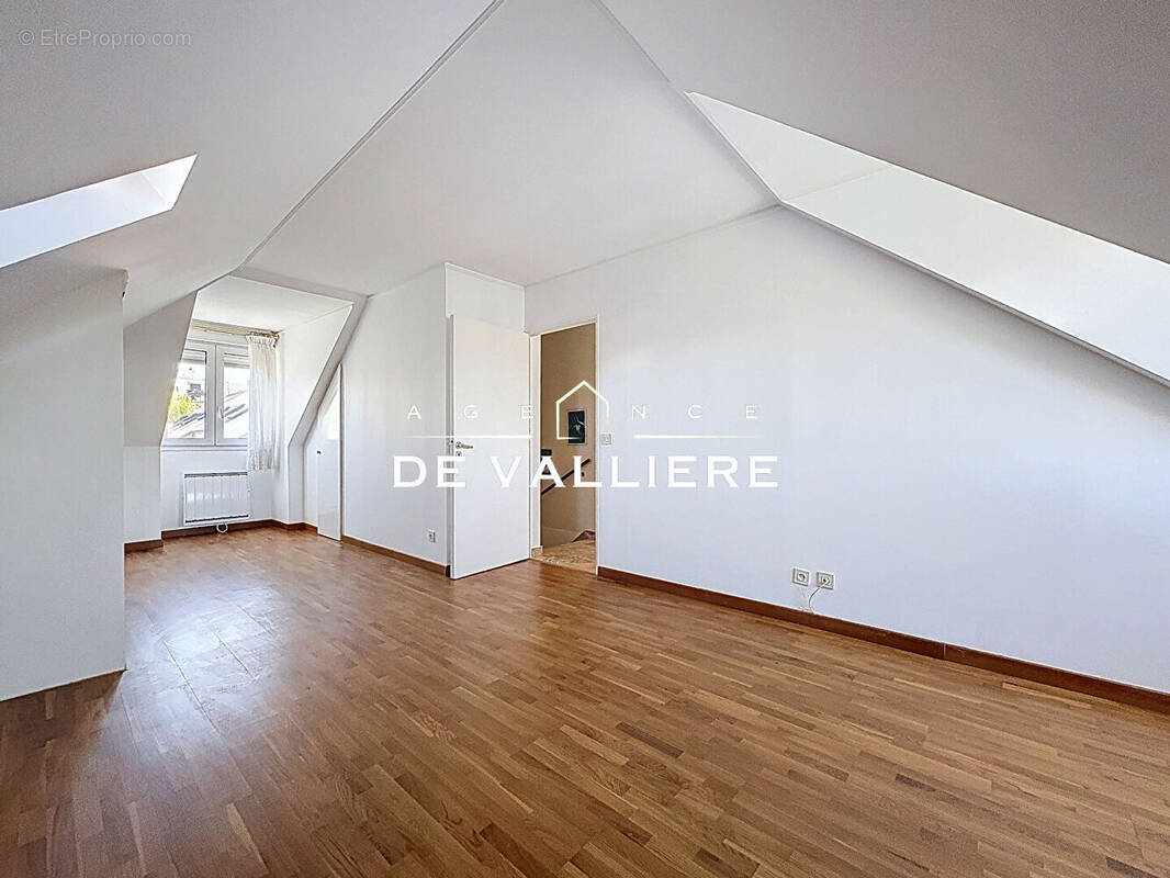 Appartement à NANTERRE