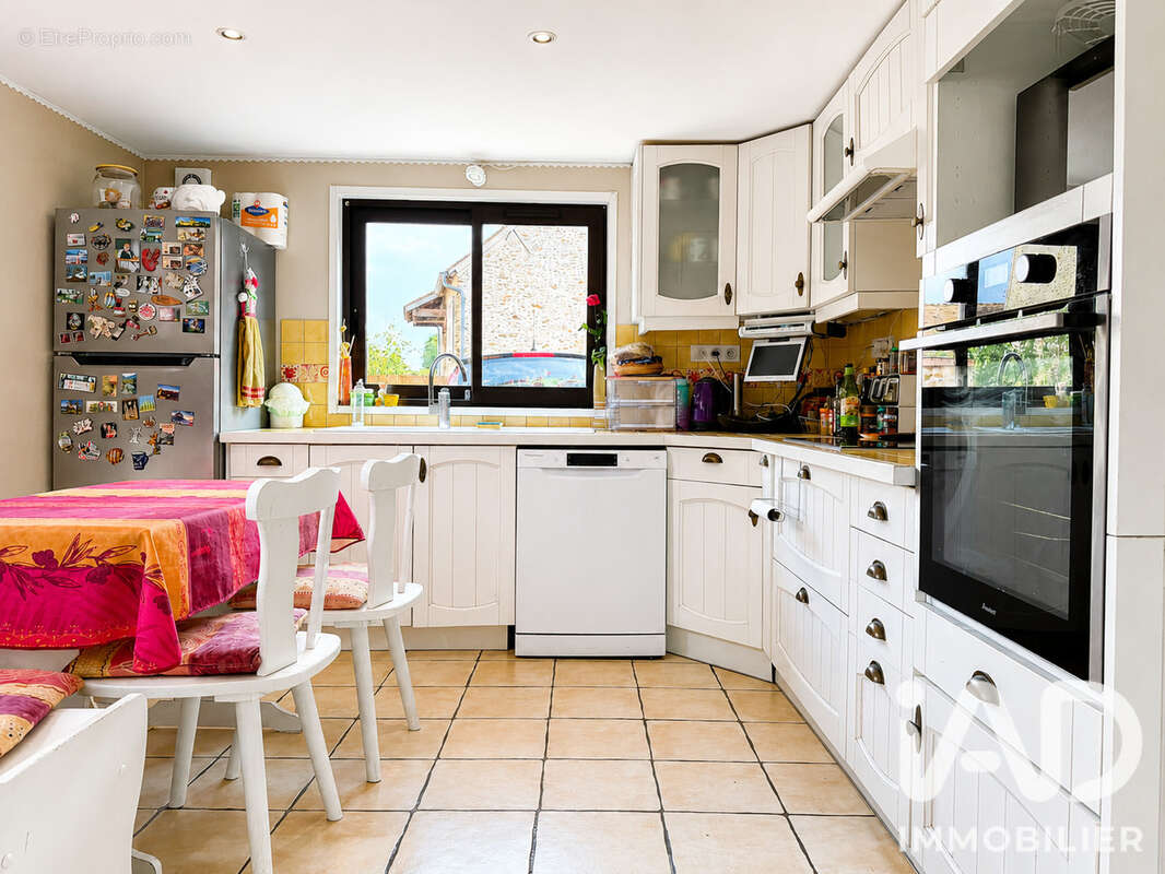 Maison 137 m² à Bullion  - photo 5