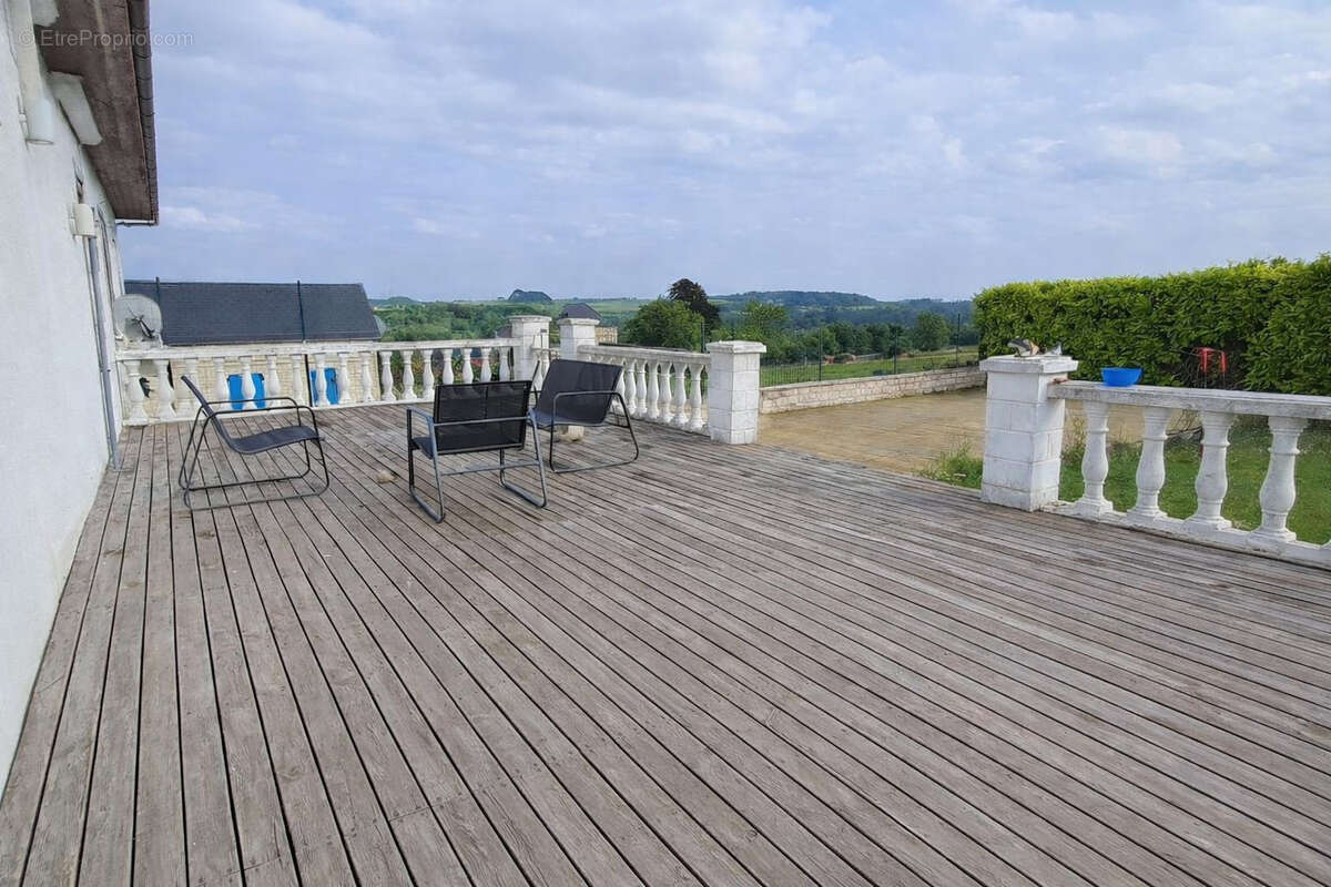 Maison à VADENCOURT
