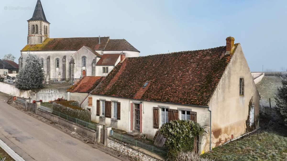 Maison à SAVILLY