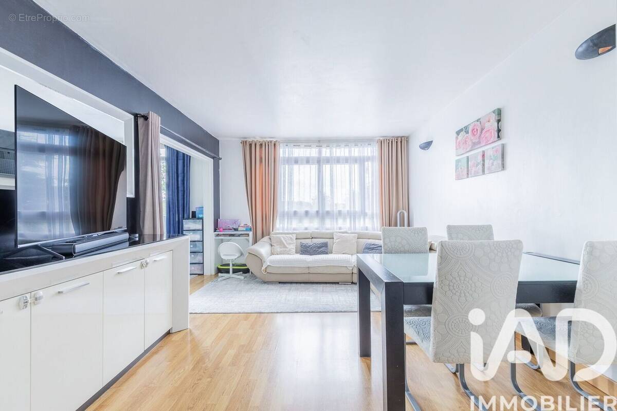 Photo 1 - Appartement à SAVIGNY-SUR-ORGE