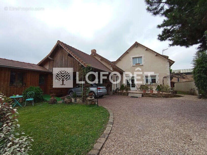 Maison à CAUDEBEC-LES-ELBEUF