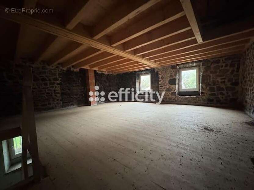 Maison 80 m² à Monistrol-D'allier  - photo 8